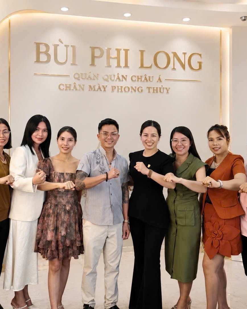Đội ngũ học viên tại studio Bùi Phi Long